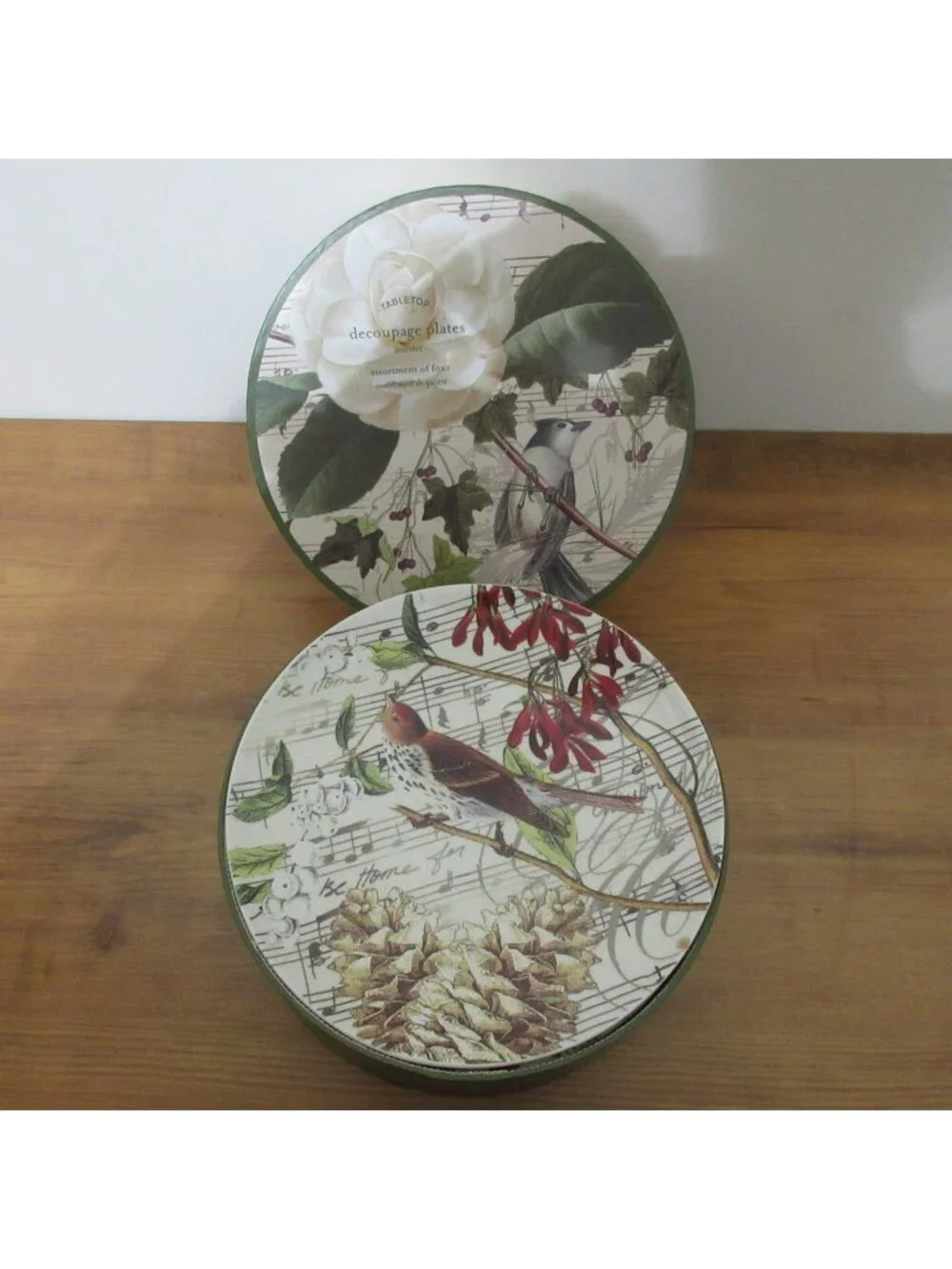 Pottery Barn Snow Bird Salad Plates Set of 4 Chickadee Winter Pine Pinecones 8